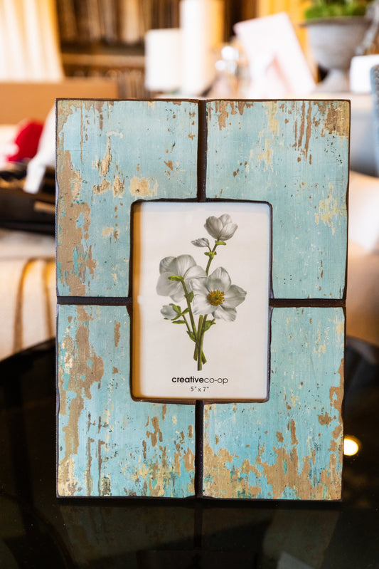 DISTRESSED PICTURE FRAME IN TURQUOISE